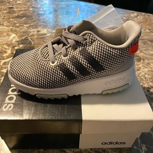 Adidas Infant Racer size 7k